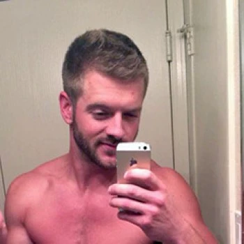 Sean Holmes