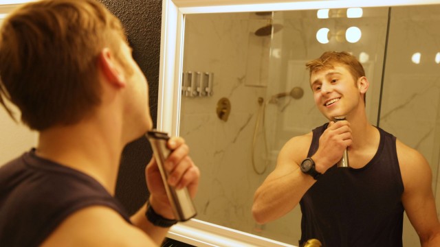 Brock Fisher bics the beard before his scene with Jasmine Wilde!