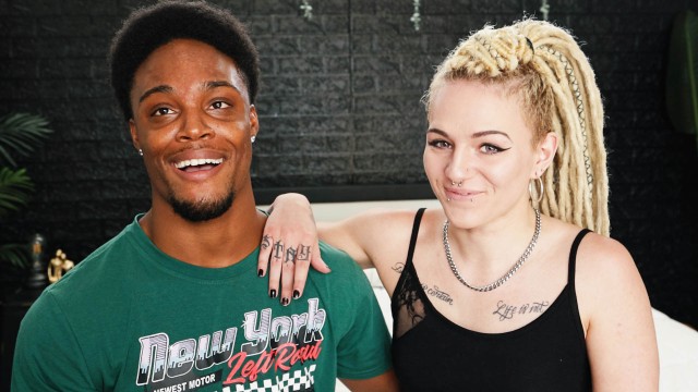 New Guy Roy Phillips Has A Secret He's Only Told Charlie Moore!